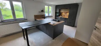 131803 (2)_found.jpg